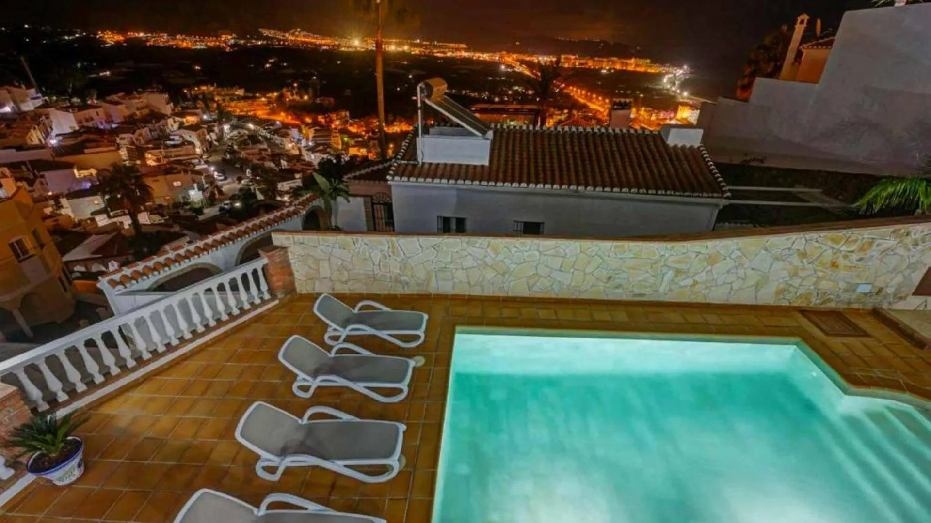 Villa Lara Pinta Nerja